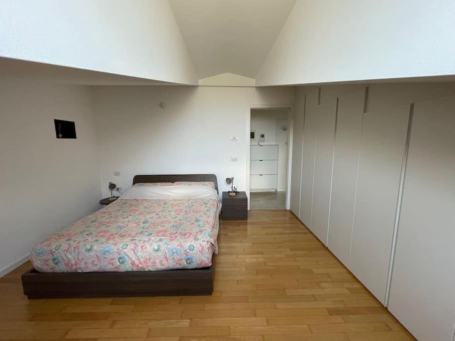 דירות ריבה דל גארדה Elia Loft מראה חיצוני תמונה