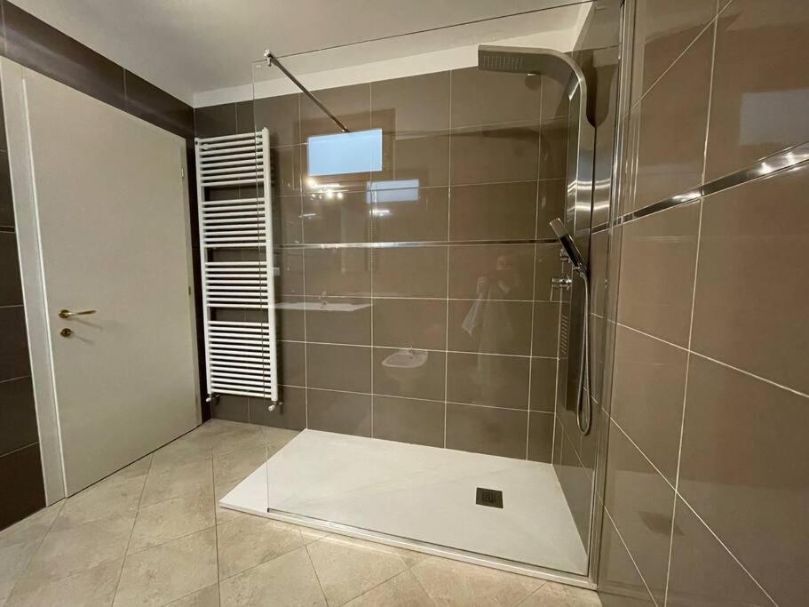 דירות ריבה דל גארדה Elia Loft מראה חיצוני תמונה
